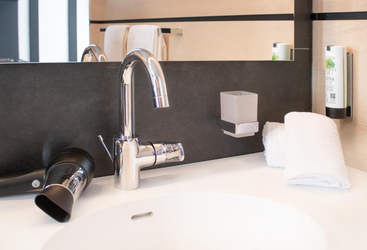 Zor Hotel By Wmm Hotels Zimmern ob Rottweil Exteriör bild