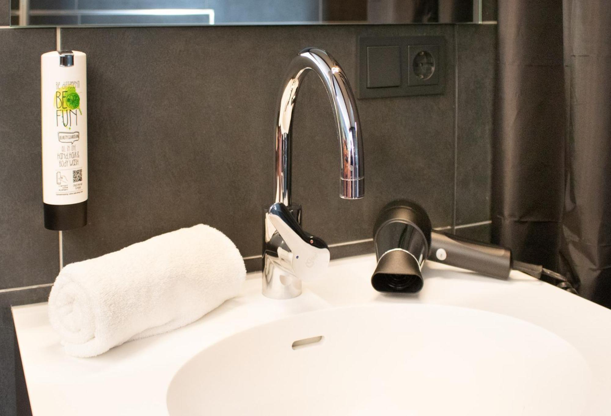 Zor Hotel By Wmm Hotels Zimmern ob Rottweil Exteriör bild